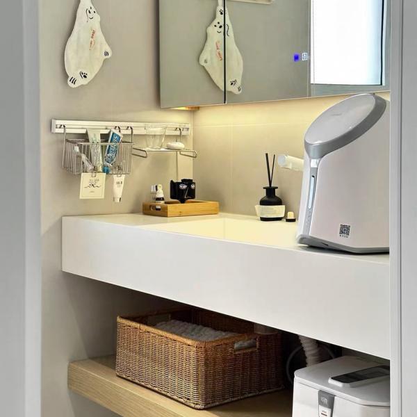 MuXing Waschbecken Set – Keramik-Waschbecken, LED-Spiegel mit Anti-Beschlag, wandhängend, mit Stauraumregal【C458】